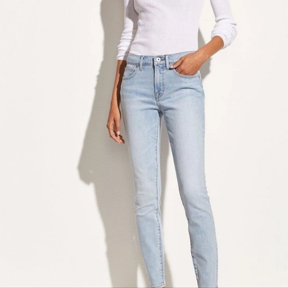 VINCE Lightwash High Waisted Straight Button Fly Jeans 30 - Picture 2 of 11